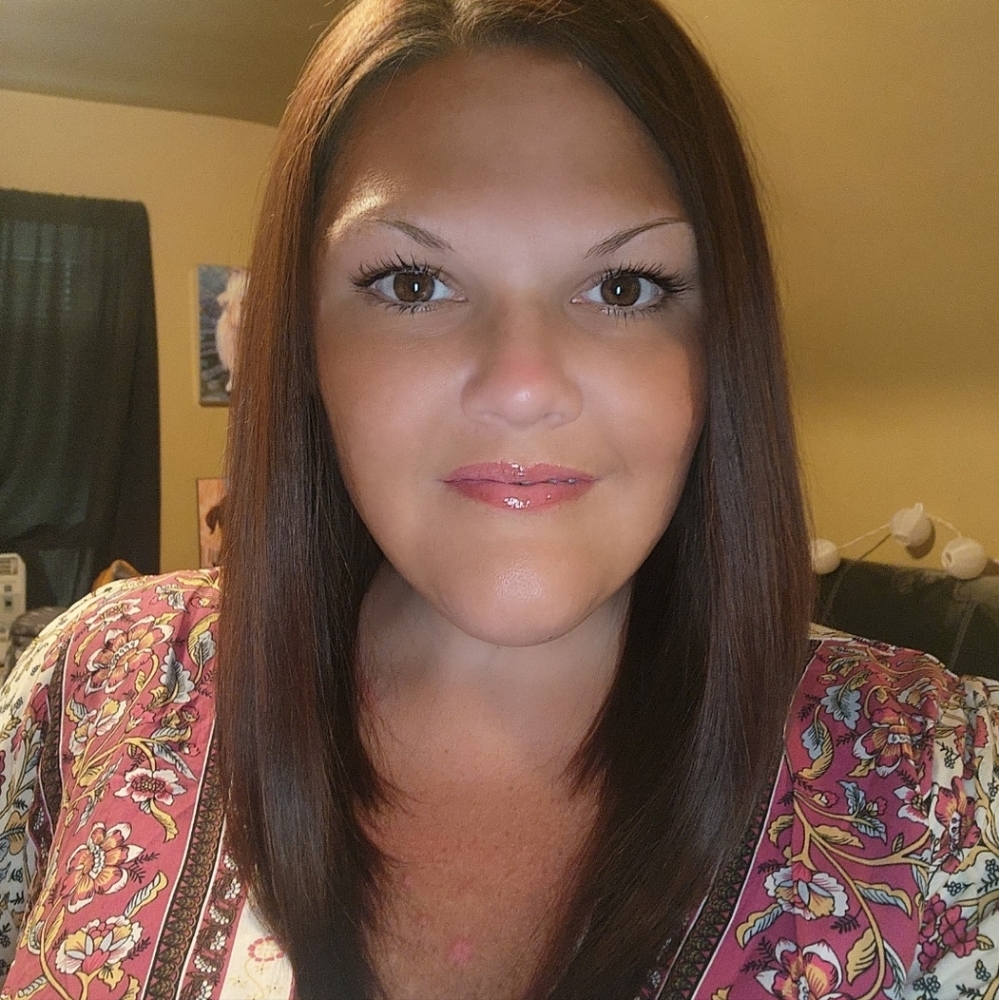 Meet your Posher, Stefanie